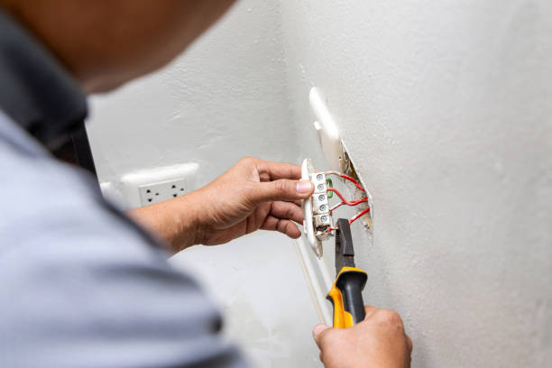 Best Local Electrician Companies  in Dalton, OH